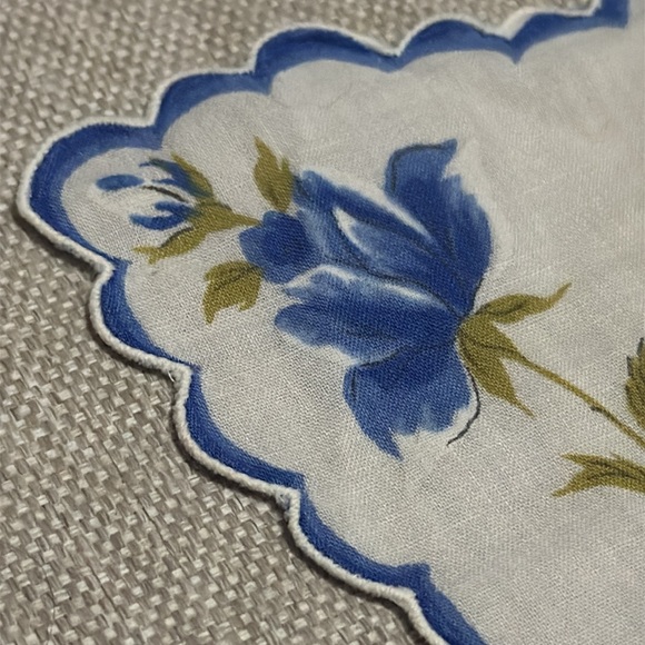 Vintage Cotton Scarf-Scalloped Edge-Floral-Blue/White-EUC - Picture 5 of 12